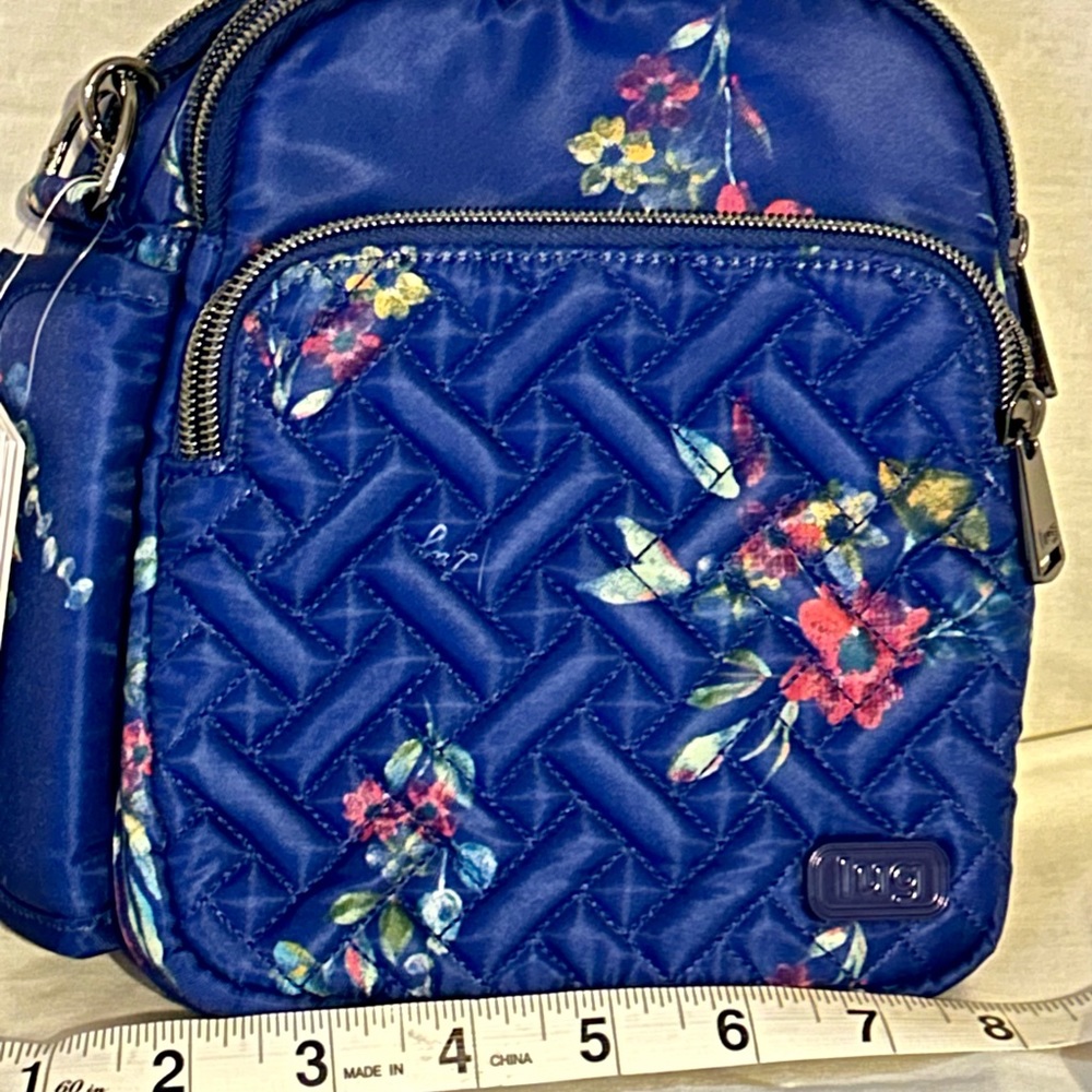 NWT Lug Can Can SE Convertible Crossbody Bag in beautiful Bouquet Blue